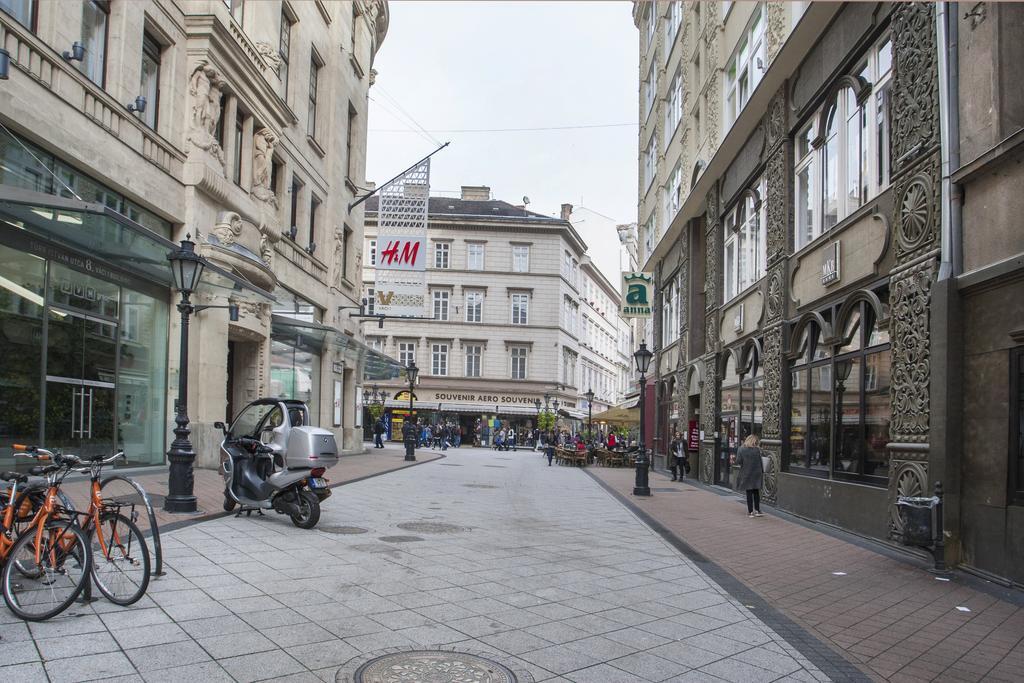 Ilona 2 Bedrooms Apartment In The Center Budapeste Exterior foto