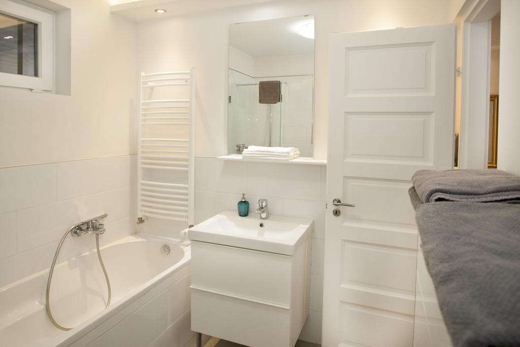 Ilona 2 Bedrooms Apartment In The Center Budapeste Exterior foto
